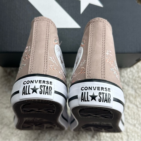 Converse Kids Chuck Taylor Shoes - Picture 12 of 14